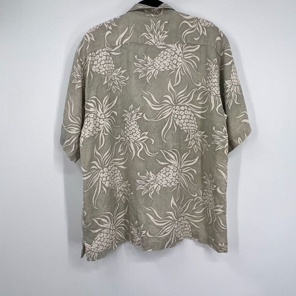 Tommy Bahama 100% Silk Pineapple Shirt - Picture 2 of 11